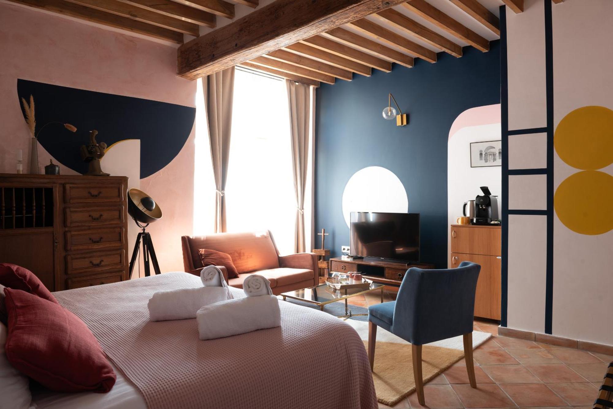 La Maison D'En Bas Des Seigneurs 屈屈龙 外观 照片
