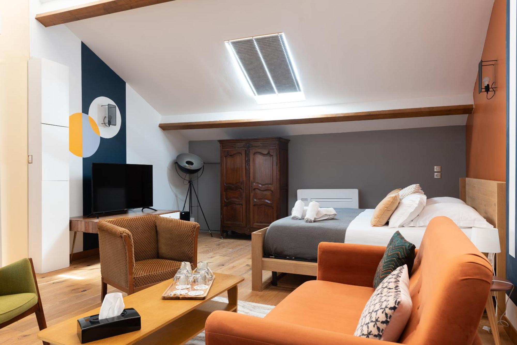 La Maison D'En Bas Des Seigneurs 屈屈龙 客房 照片
